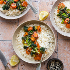 Ρύζι με Μπρόκολο, Καρότα & Σως Σόγιας του 20λεπτου